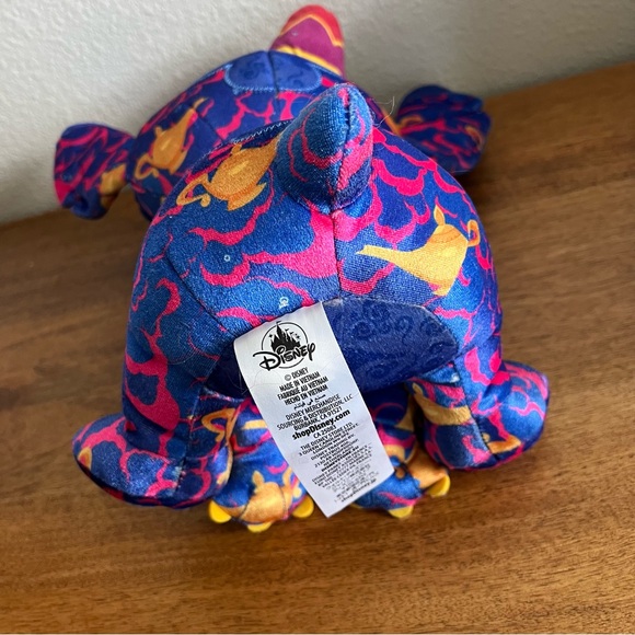 DISNEY Stitch crashes Disney Aladdin plush - Picture 4 of 4